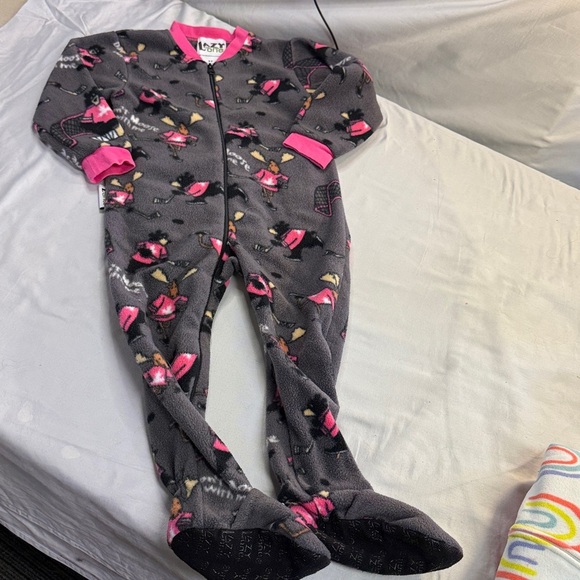 Lazy One - 4T -Pink and Grey Fleece Pajamas - Picture 1 of 5